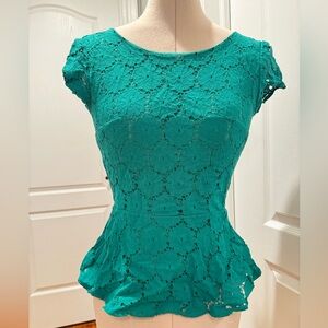 Xhilaration green shirt